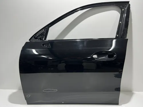 Mercedes-Benz GLC C254 Front door