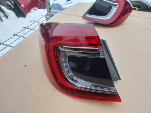 265555698R Renault Captur II Rear/tail lights