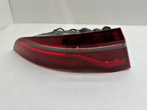 LX7313405AA Jaguar XE Rear/tail lights