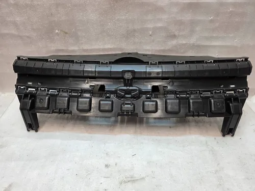2K7807231E Volkswagen Caddy Front bumper upper radiator grill