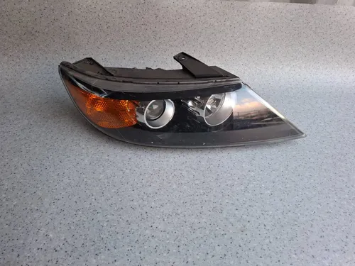 0080285600H KIA Sorento Headlight/headlamp