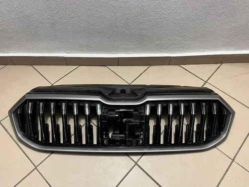 3P0853653A Skoda Superb B9 Front bumper upper radiator grill