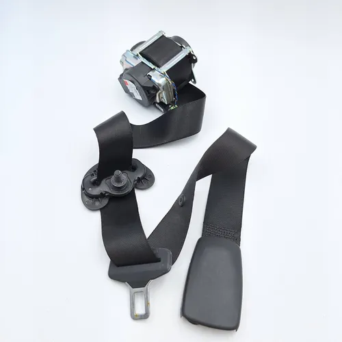 7313303 BMW 2 F46 Front seatbelt