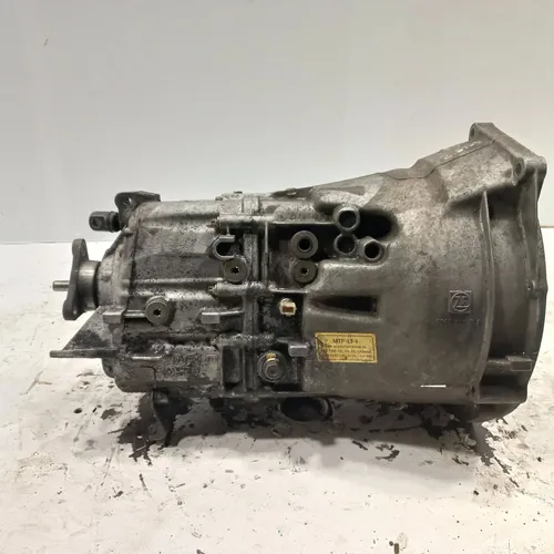 1053401098 BMW 5 E39 Manual 5 speed gearbox