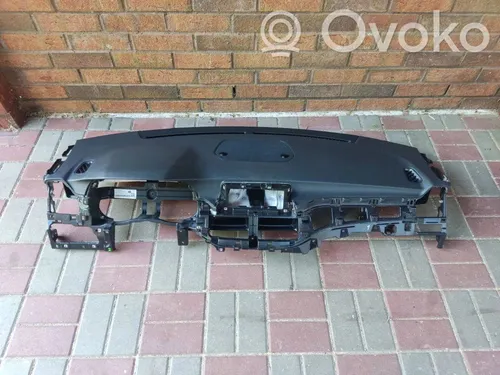 84710D7AA0Y Hyundai Tucson TL Dashboard