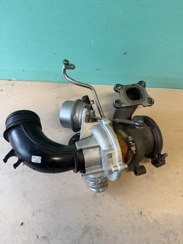 32257071AA Volvo XC40 Turbo