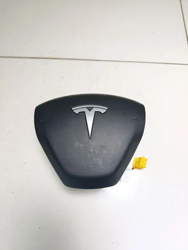 162661700B Tesla Model Y Steering wheel airbag