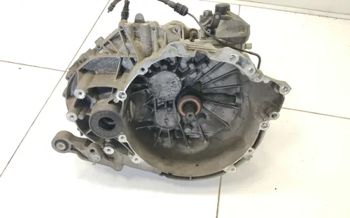 GU1R7002BEB Volvo V40 Cross country Manual 6 speed gearbox