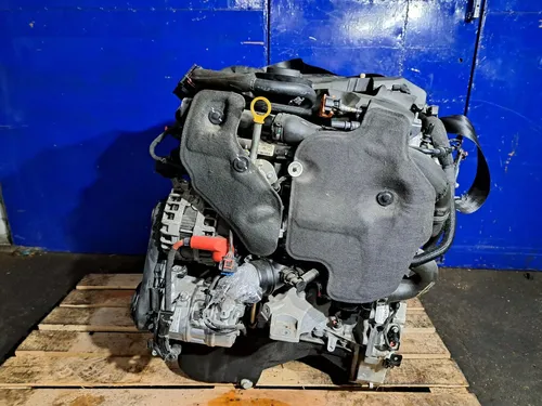180718Y0162 Jaguar XE Engine