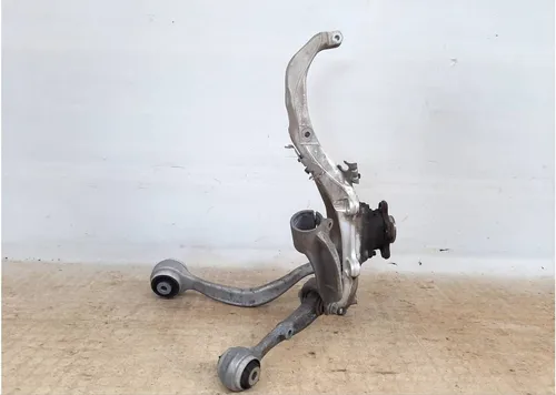 6876656 BMW X6 G06 Front wheel hub spindle knuckle