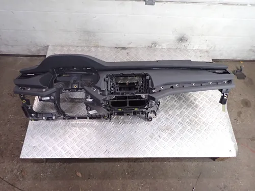 5E4857069 Skoda Octavia Mk4 Dashboard