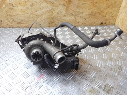 057145736p Porsche Cayenne (92A) Turbo
