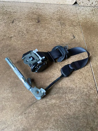 868858100R Renault Captur II Front seatbelt