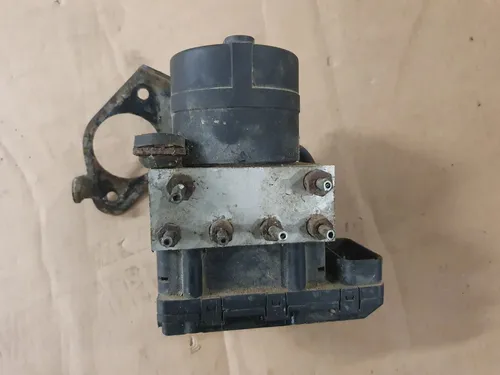 Volkswagen Golf III ABS Pump