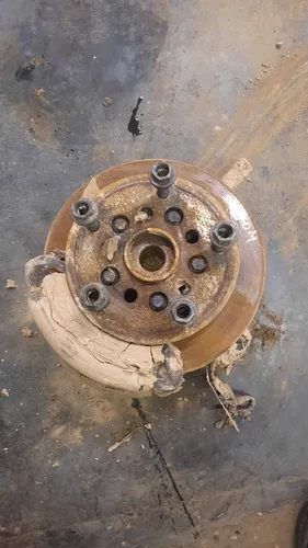 0008 Ford Transit Custom Front wheel hub spindle knuckle