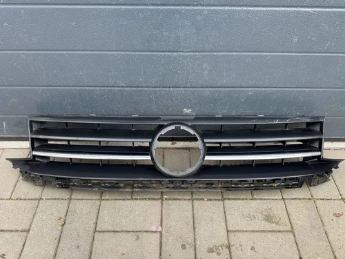 2K5853653B Volkswagen Caddy Front grill