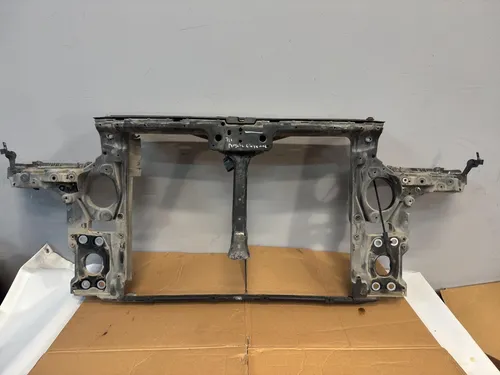 Porsche Cayenne (9PA) Radiator support slam panel