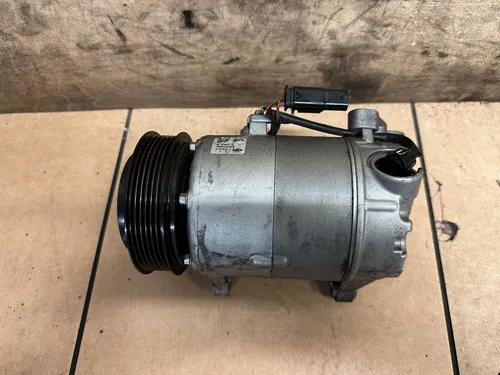 6811432 BMW 2 F45 Air conditioning (A/C) compressor (pump)