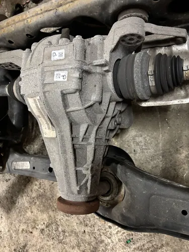 95B525015F Porsche Macan (95B) Rear differential