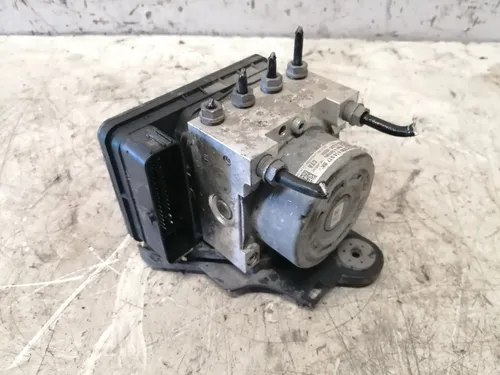 Volkswagen Golf Sportsvan ABS Pump