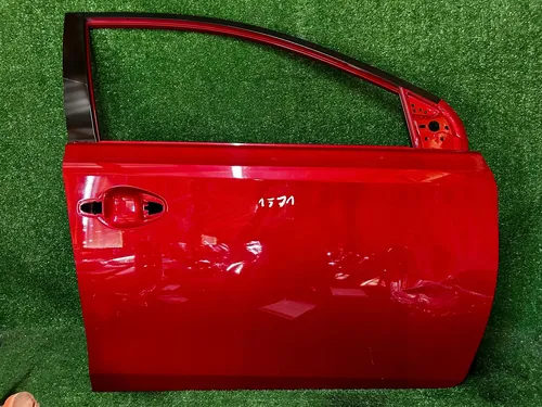 13834041 Toyota Auris E180 Front door