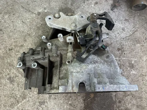 P1285249 Volvo V40 Cross country Manual 6 speed gearbox