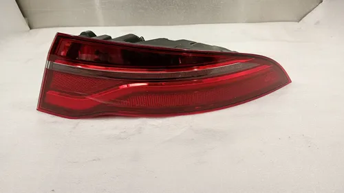 LX7313404AA Jaguar XE Rear/tail lights