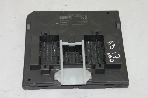 5Q0937085S Audi A3 S3 8V Comfort/convenience module