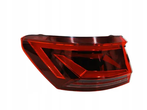 760945207C Volkswagen Touareg III Rear/tail lights