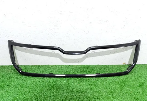 565853761A Skoda Kodiaq Front grill