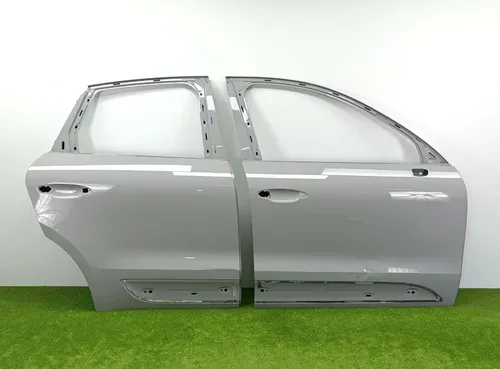 95B831112A Porsche Macan (95B) Front door