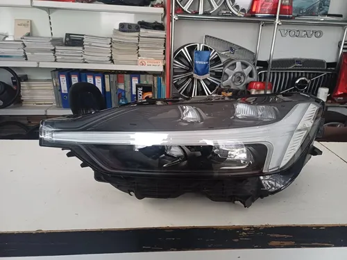 32404709 Volvo XC60 Headlight/headlamp