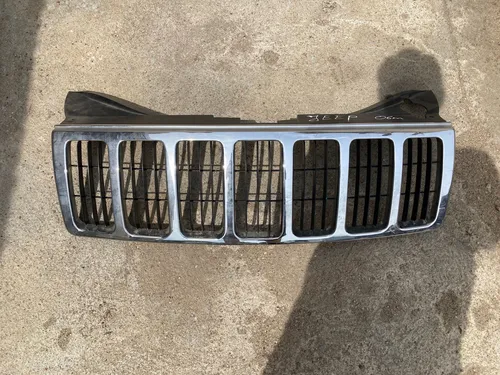 55156814AE Jeep Grand Cherokee (WK) Front grill