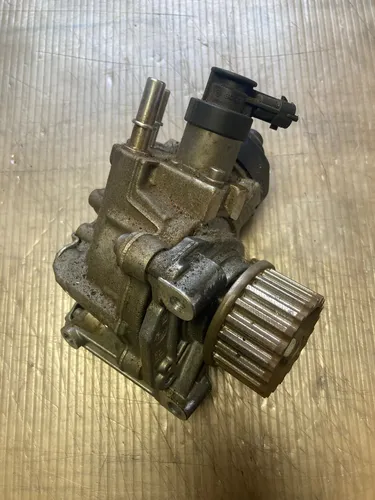 167007358R Renault Captur Fuel injection high pressure pump