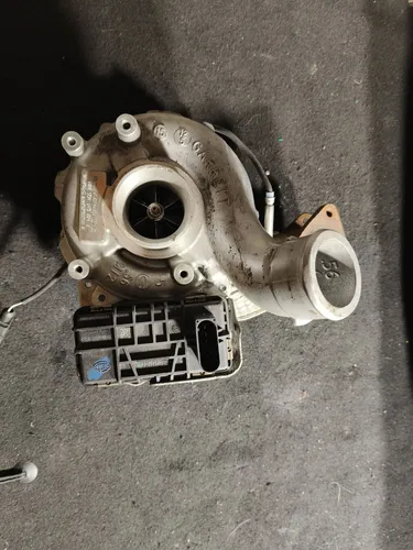 059145874J Audi A7 S7 4G Turbo