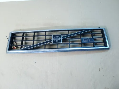 V340343 Volvo 340 -  360 Front grill