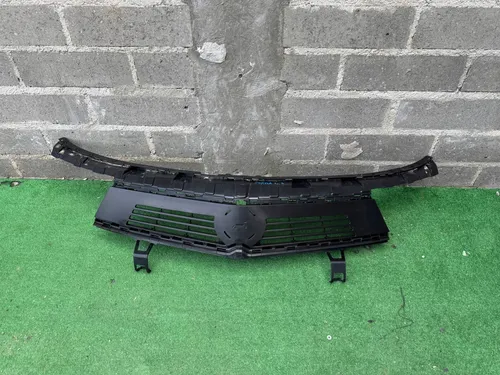 9839953880 Opel Astra L Front grill
