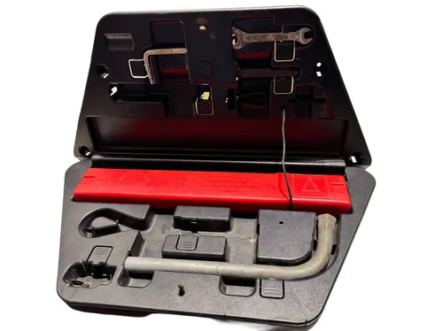 4E0012123D Audi A8 S8 D3 4E Tool box