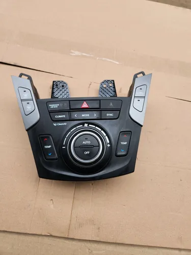 2WEF0 Hyundai Santa Fe Climate control unit