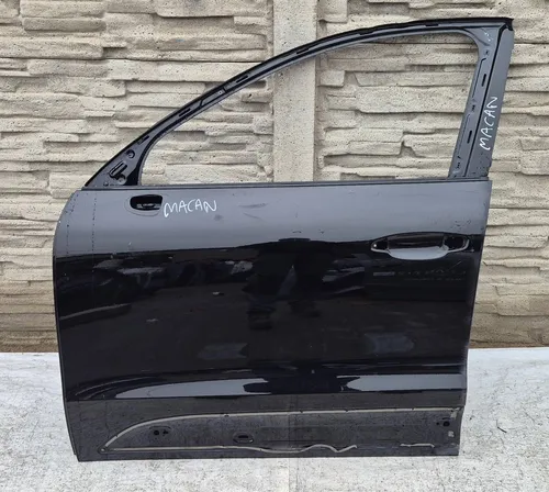 95B831311 Porsche Macan (95B) Front door