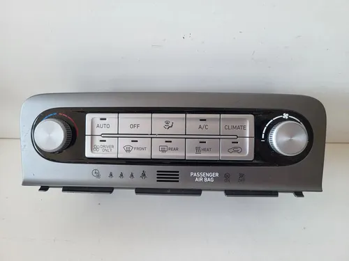 Hyundai Kona I Climate control unit