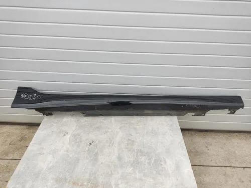 8058860 BMW 2 F46 Sill
