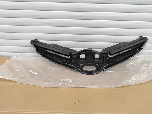5311402260 Toyota Auris E180 Front bumper upper radiator grill