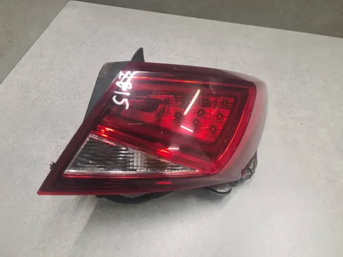 045115 Seat Leon (5F) Rear/tail lights