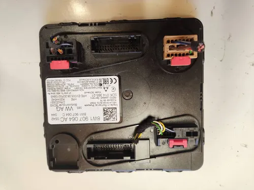 8W1907064AC Audi A4 S4 B9 Comfort/convenience module