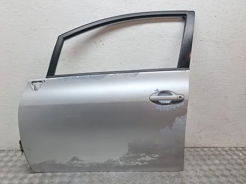 6700202260 Toyota Auris 150 Front door