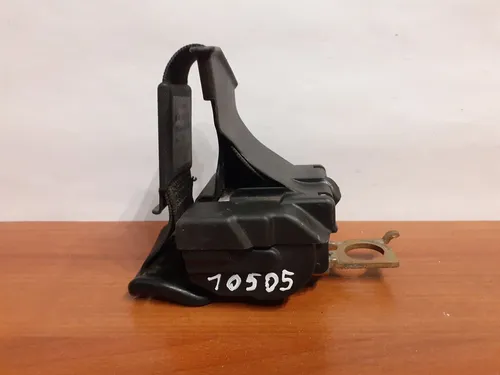 1408601685 Mercedes-Benz S W140 Middle seatbelt (rear)