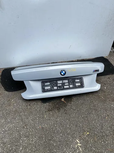 G562 BMW 2 F22 F23 Tailgate/trunk/boot lid