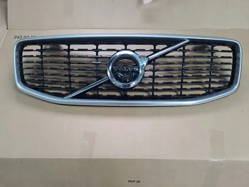 32291465 Volvo XC40 Front bumper upper radiator grill