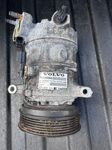 31469966 Volvo S90, V90 Air conditioning (A/C) compressor (pump)